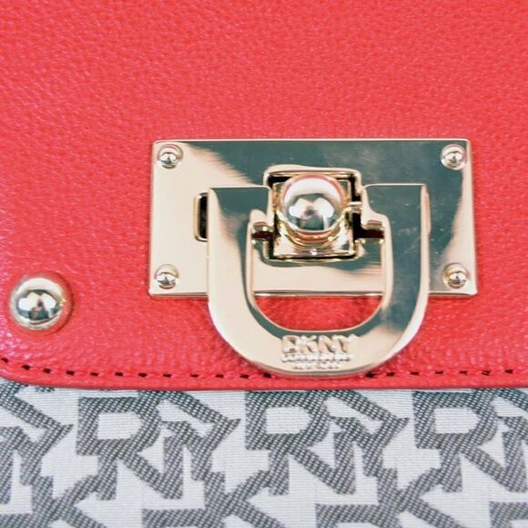 𝅺DKNY Red Monogram Clutch Shoulder Bag Purse - Picture 3 of 7